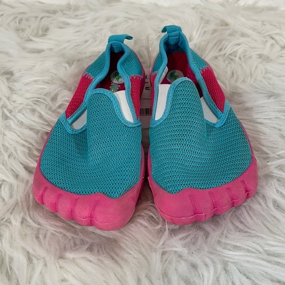 Newtz Other - NEWTZ -Youth Girls Water Shoes Size 11/12